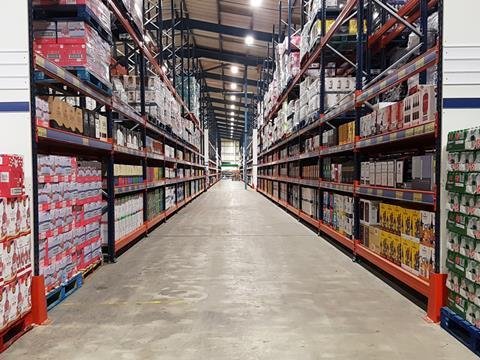 Cash & Carry Vs Wholesale Food Distributor: Which Is Better for Your Business?